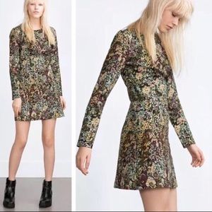 ZARA | TWIGGY | TAPESTRY | LONG SLEEVE FLORAL MINI DRESS